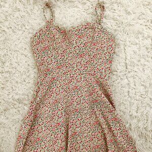 Tilly's Women's Ditsy Floral Sleeveless Skater Dress - Size Small
